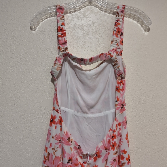Petal & Pup Pink Floral Midi Dress Women's Size US 4 - Picture 3 of 8